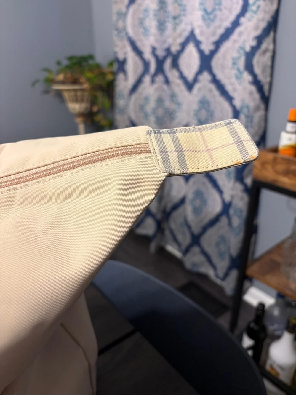 Burberry Fragrances Large Cream Beige Weekender Travel Duffel Bag